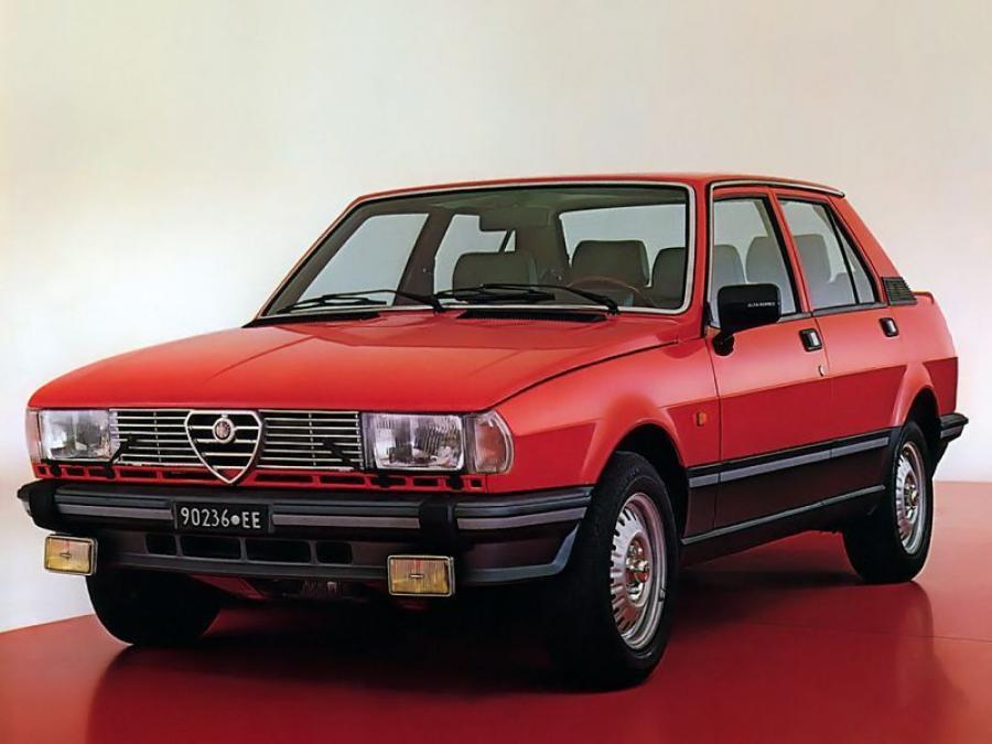  Alfa Romeo Giulietta 1.8 (116) 1981 года  (фото 2 из 9)